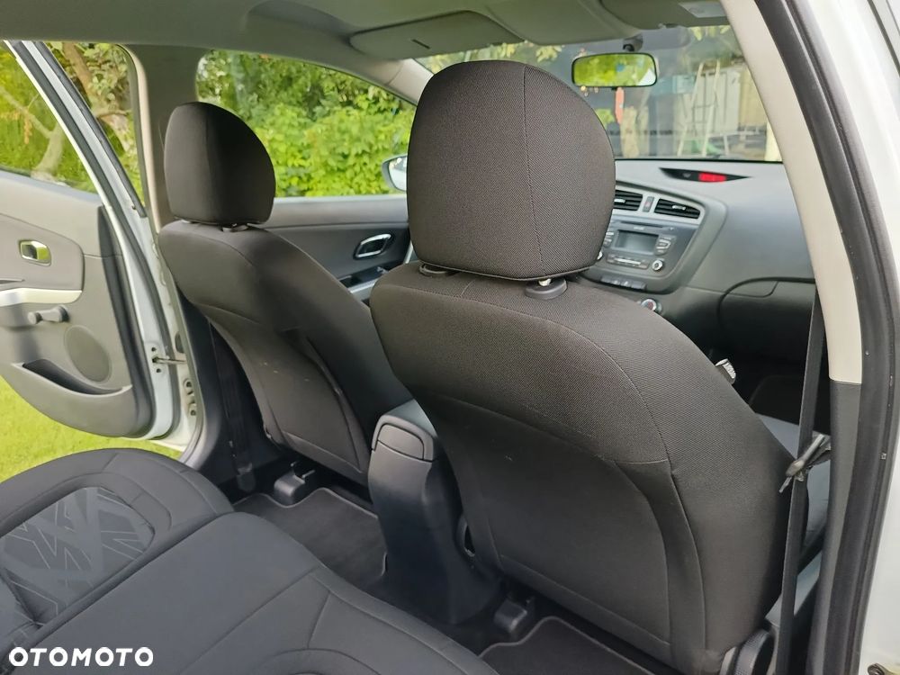 Kia Ceed 1.4 CRDi 90 Vision - 24
