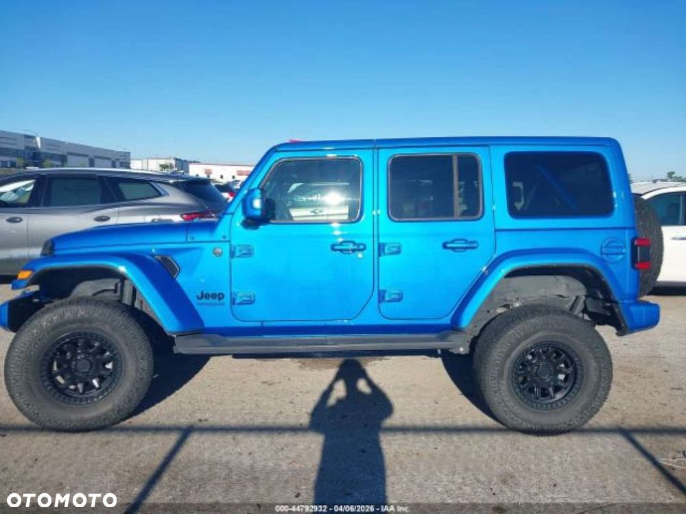 Jeep Wrangler - 8