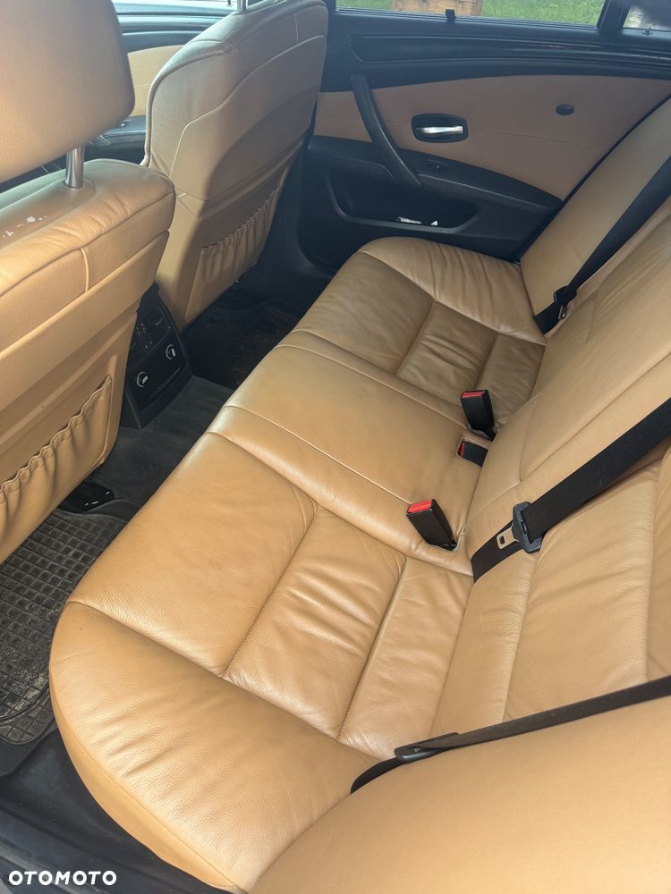 BMW Seria 5 530d Sport-Aut Edition Lifestyle - 17