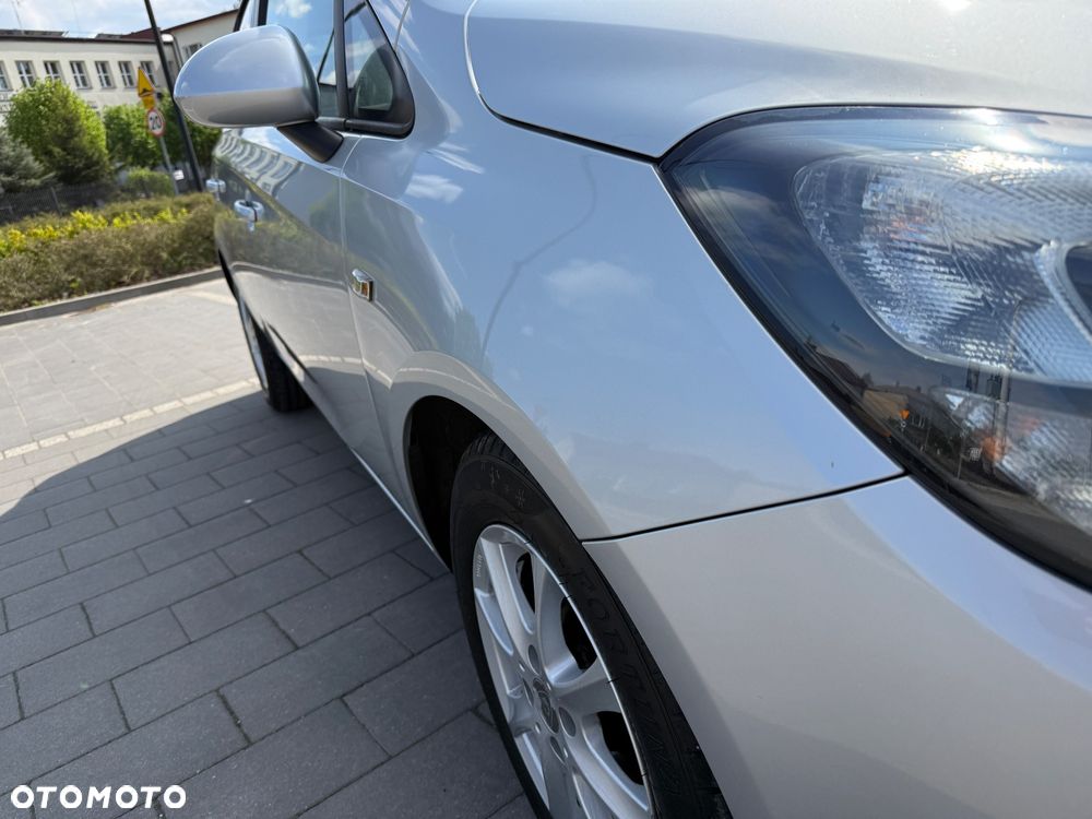 Opel Corsa 1.4 Cosmo - 19