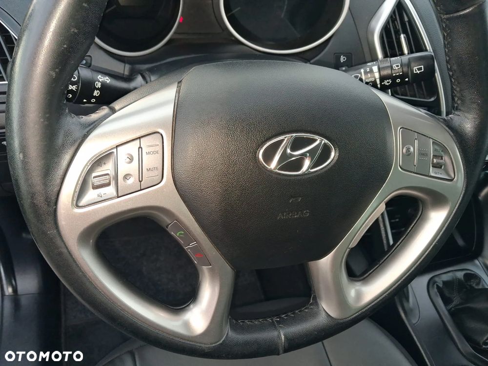 Hyundai ix35 - 14