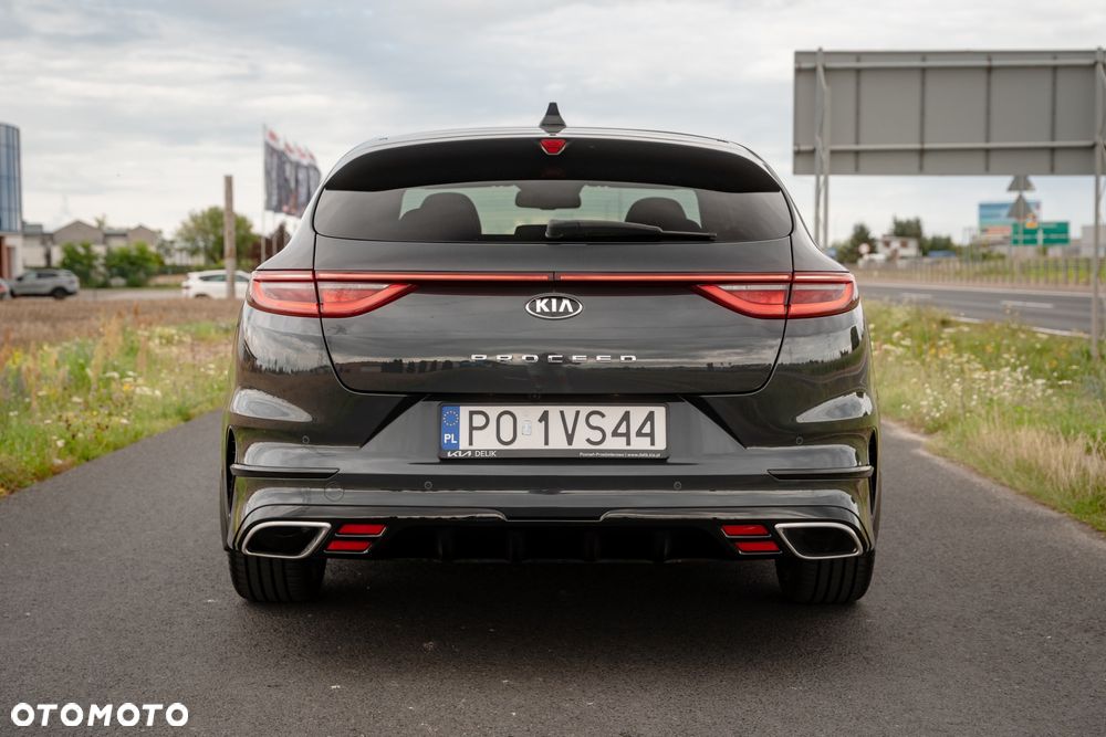 Kia ProCeed 1.6 T-GDI GT DCT - 6