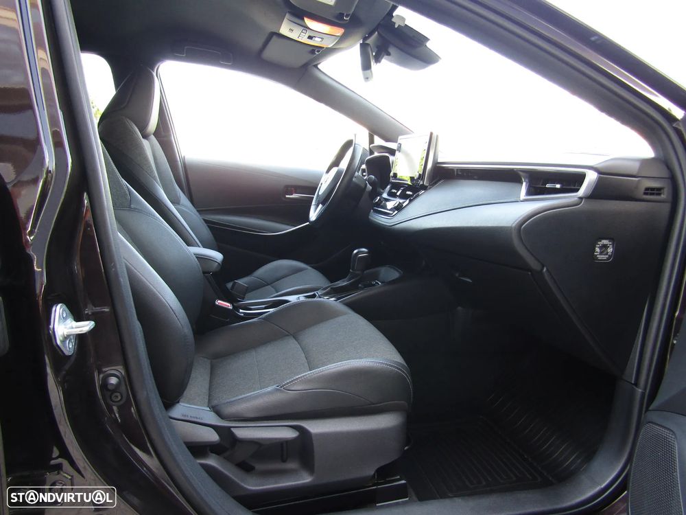 Toyota Corolla Touring Sports 1.8 Hybrid Comfort+P.Sport - 18