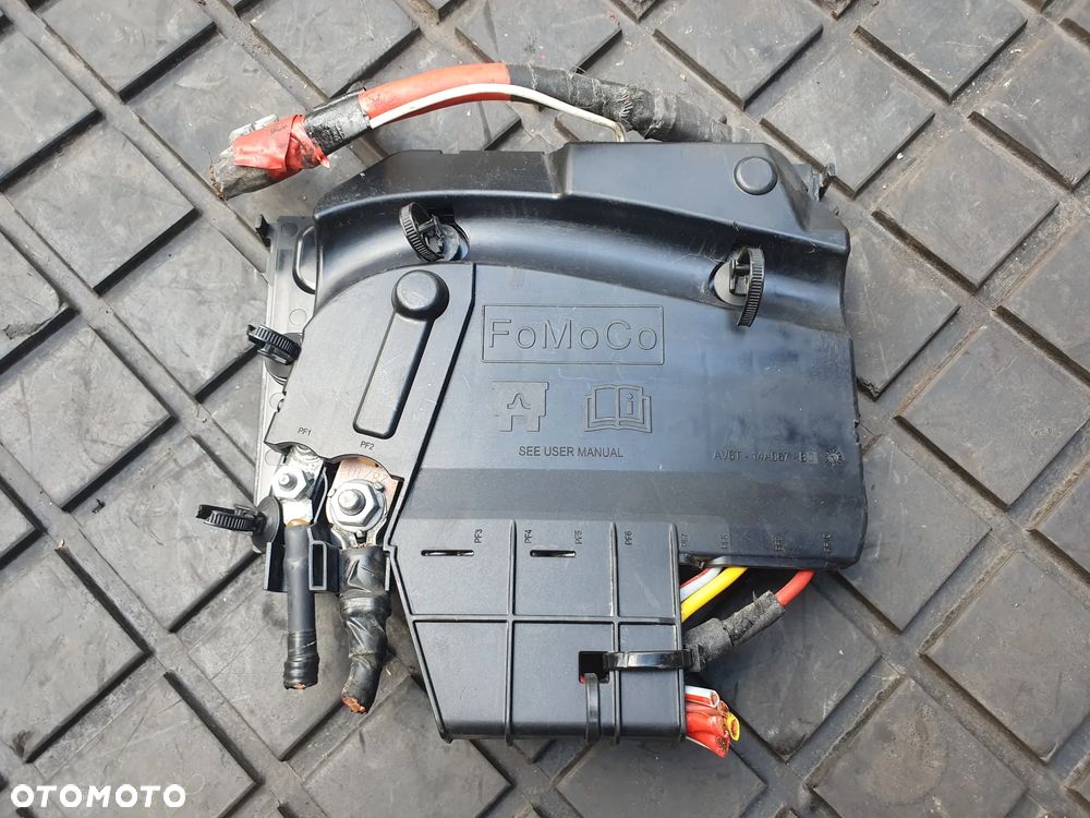 ROZDZIELACZ PRĄDU FORD FOCUS MK3  Skrzynka bezpieczników AV6T14A067BC - 1