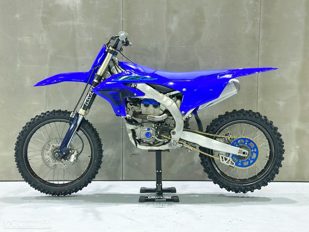 Yamaha YZ F - 2