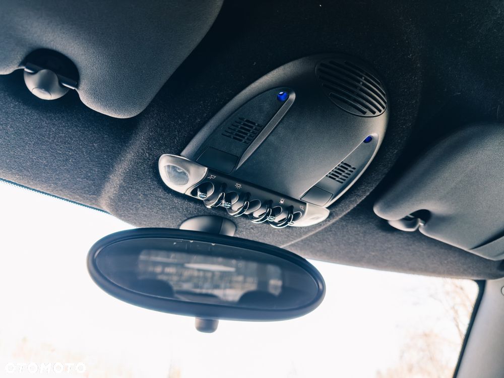 MINI ONE Standard - 10