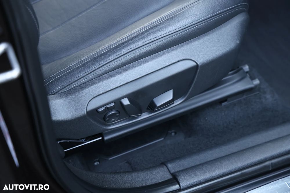 BMW Seria 2 218d Aut. Luxury Line - 28