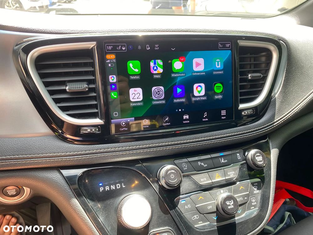 Chrysler Pacifica - 22