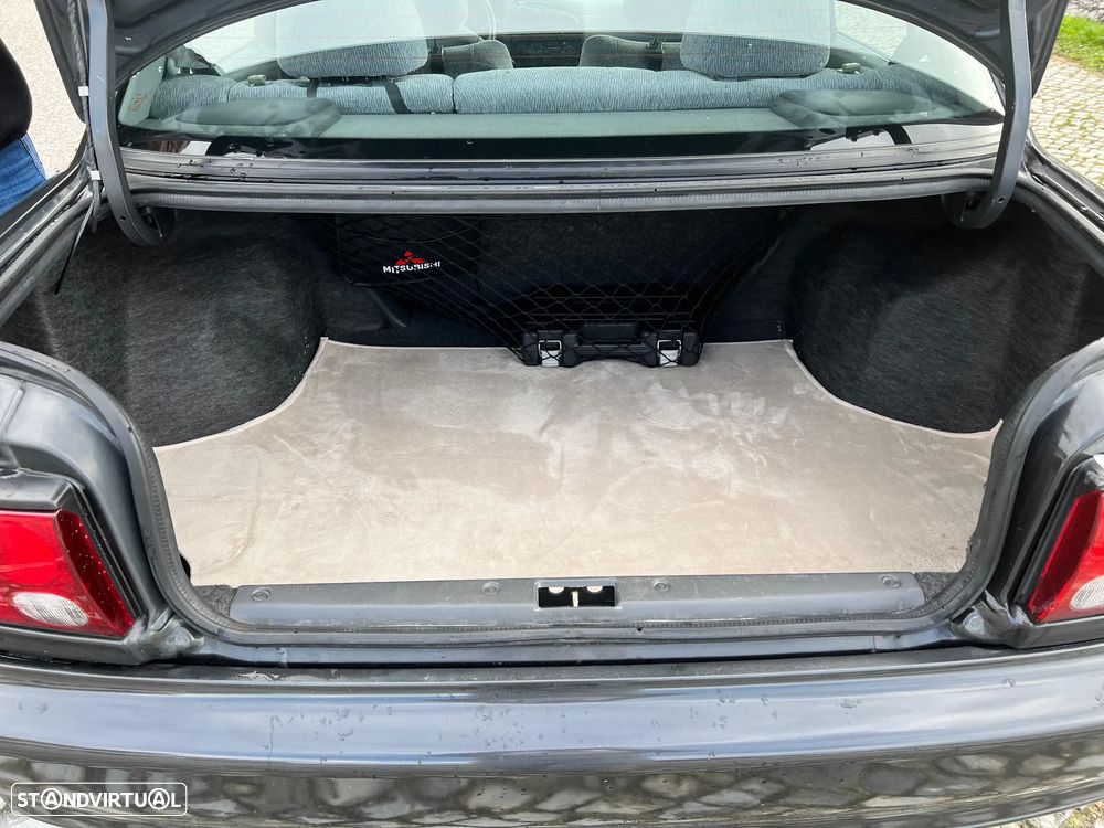 Mitsubishi Lancer 1300 GLXi - 33