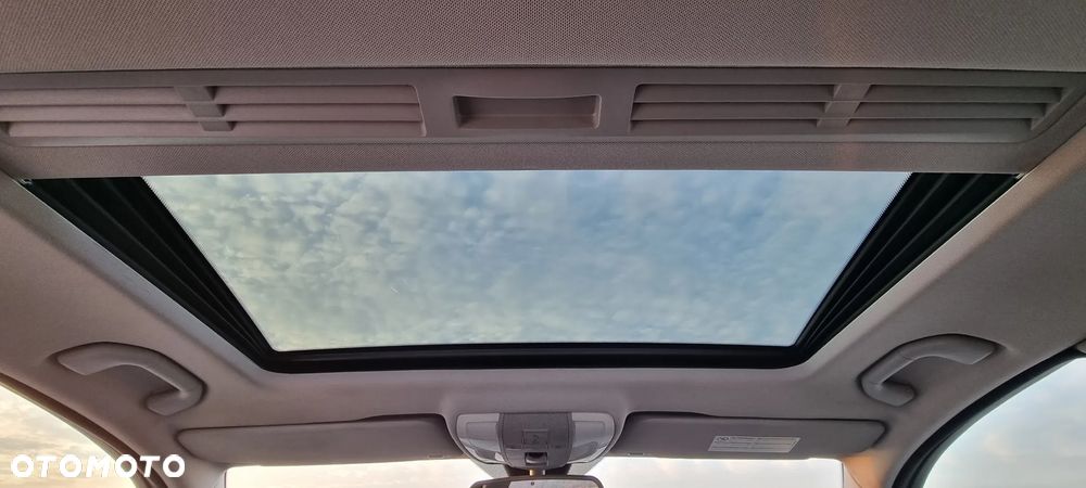 Mercedes-Benz Klasa C 180 Kompressor Automatik BlueEFFICIENCY Avantgarde - 9