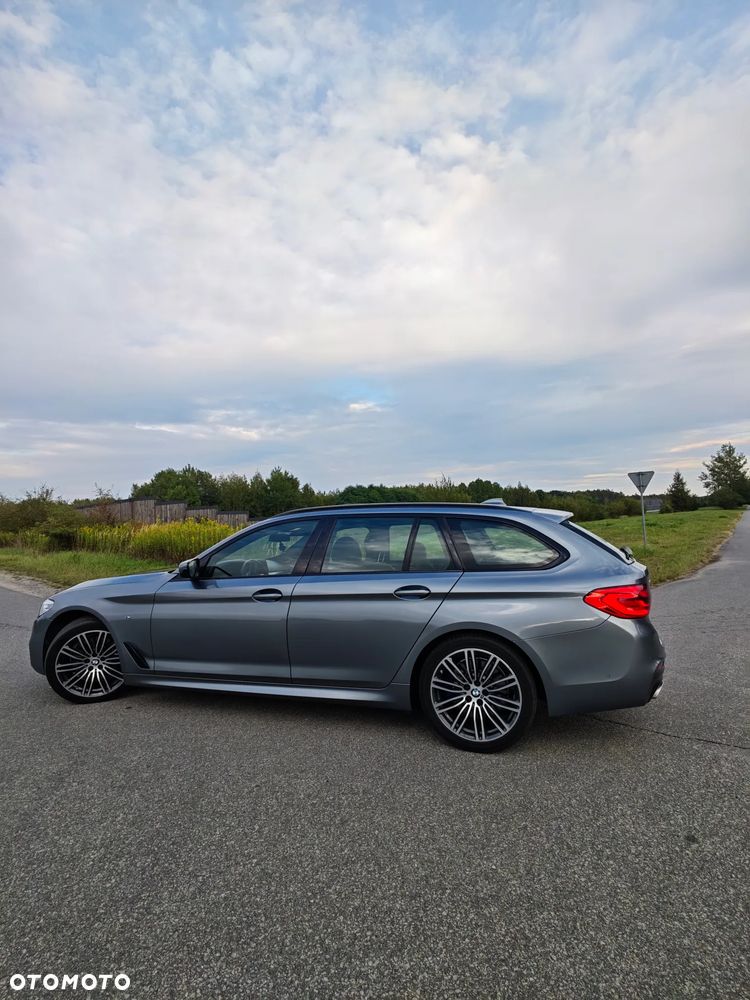 BMW Seria 5 530d xDrive Sport Line sport - 12