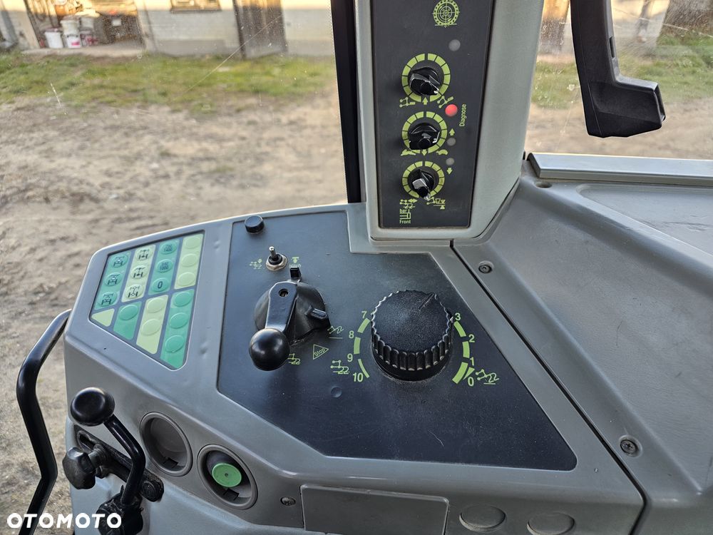 Fendt Favorit 511c - 9