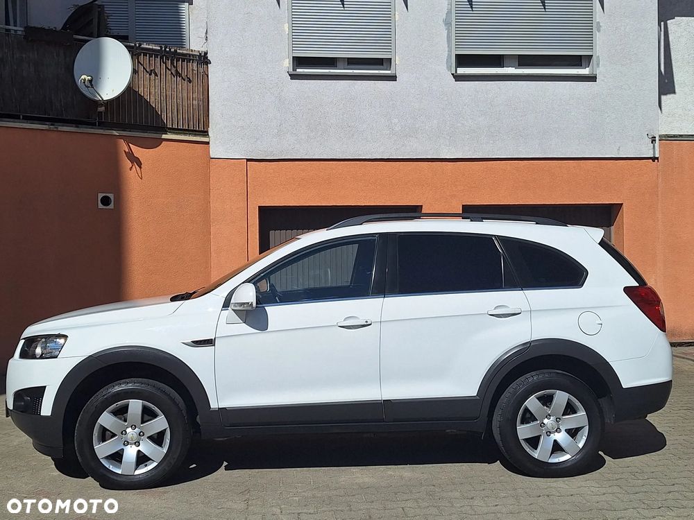 Chevrolet Captiva 2.4 2WD Travel Edition - 4
