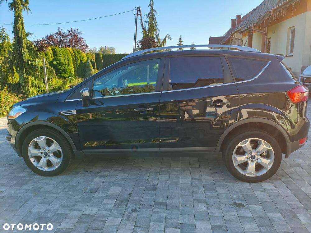 Ford Kuga 2.0 TDCi 2x4 Titanium - 11