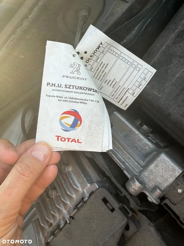 Peugeot 2008 1.2 Pure Tech Allure S&S EAT6 - 18