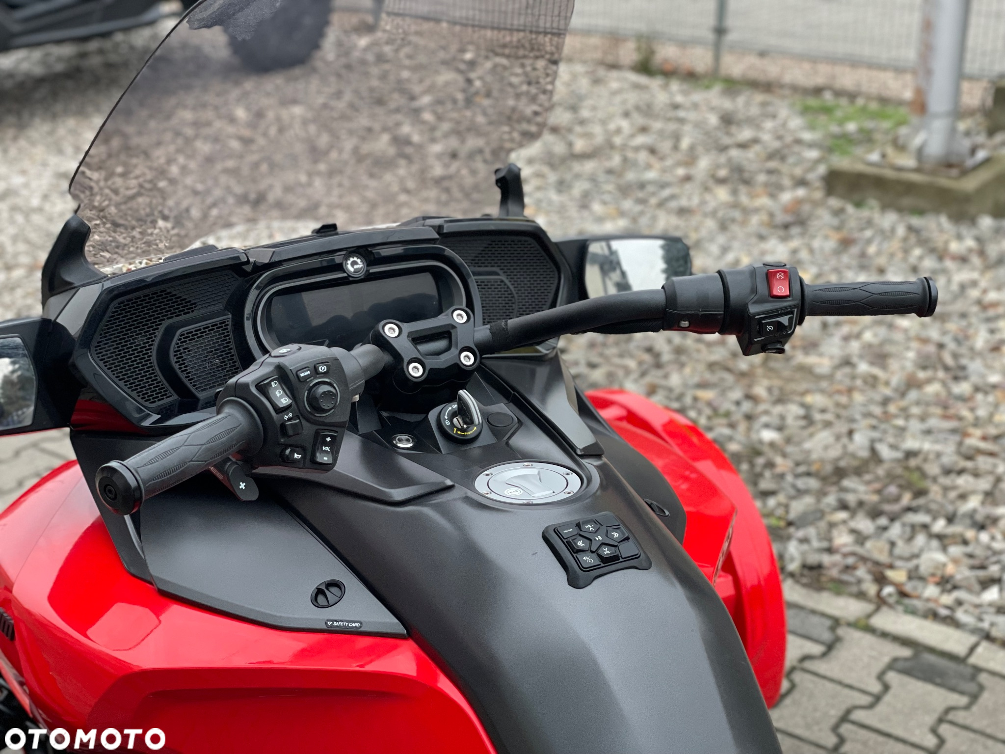 Can-Am Spyder - 7