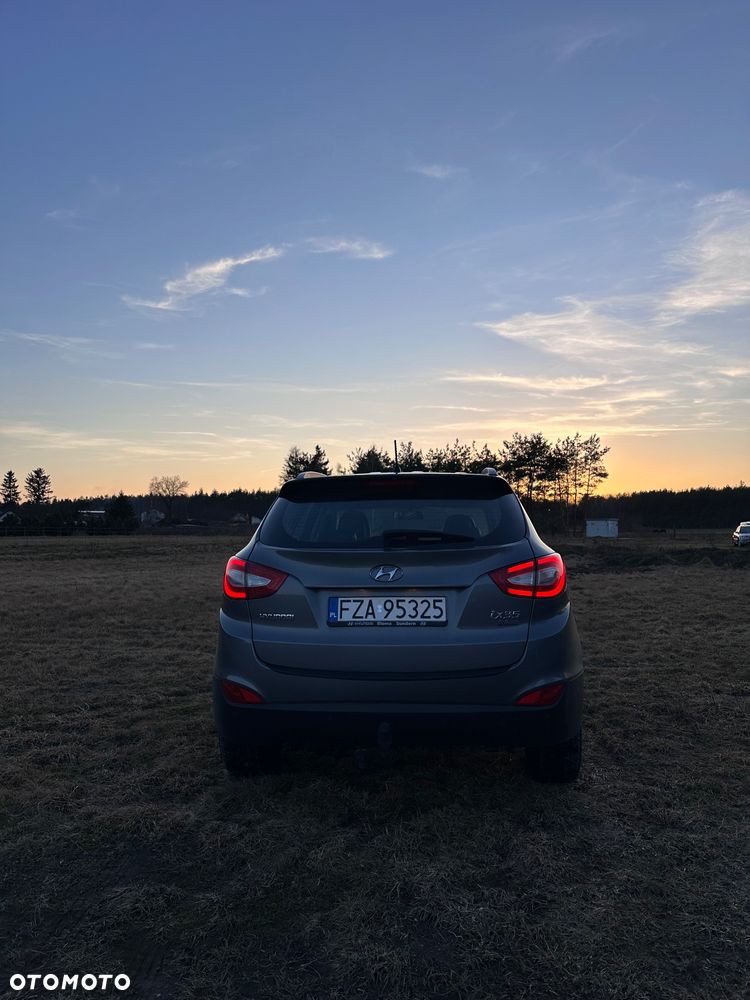 Hyundai ix35 1.7 CRDi 2WD blue Finale - 6