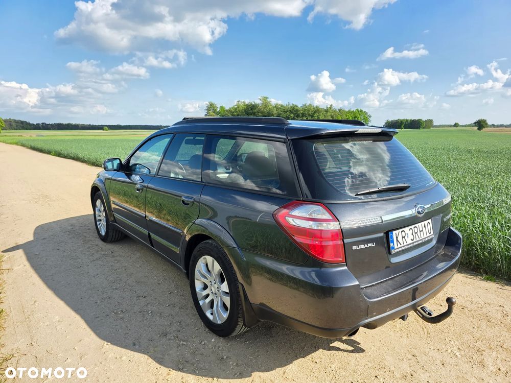 Subaru Outback 3.0RE EXE - 3
