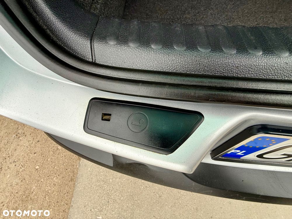 Volkswagen Tiguan 2.0 TDI DPF 4Motion Automatik Sport & Style - 29