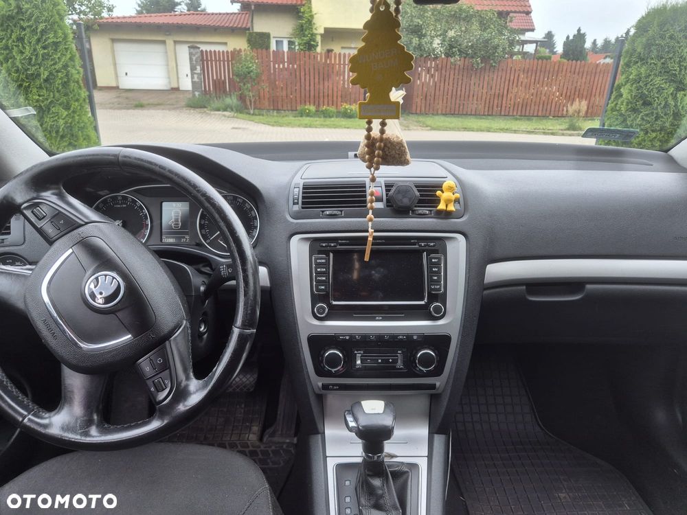 Skoda Octavia 2.0 TDI DPF Ambiente DSG - 5