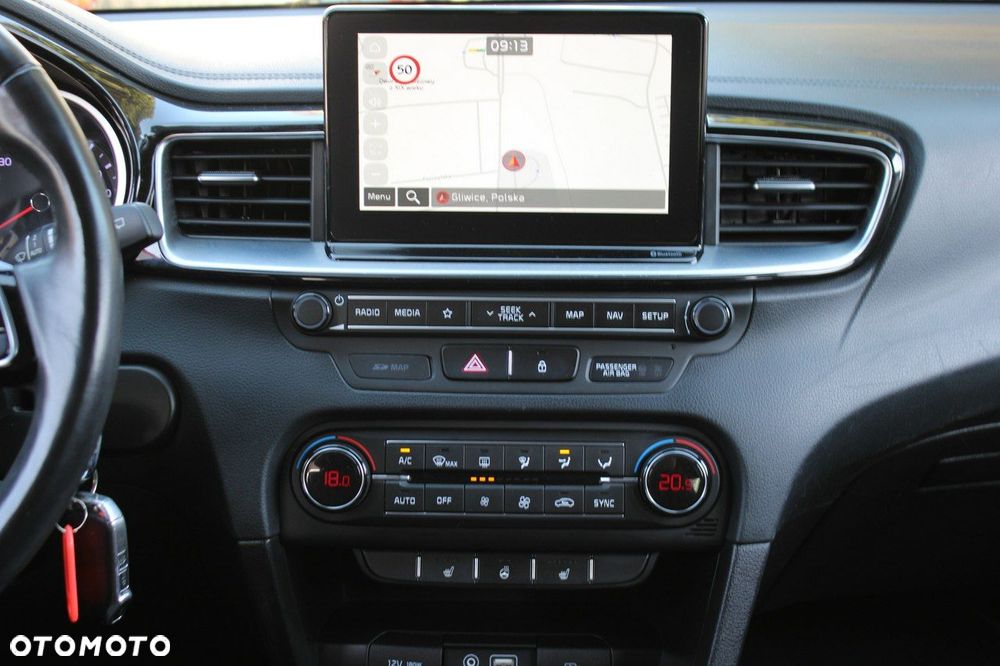 Kia Ceed 1.4 T-GDI L Business Line - 10