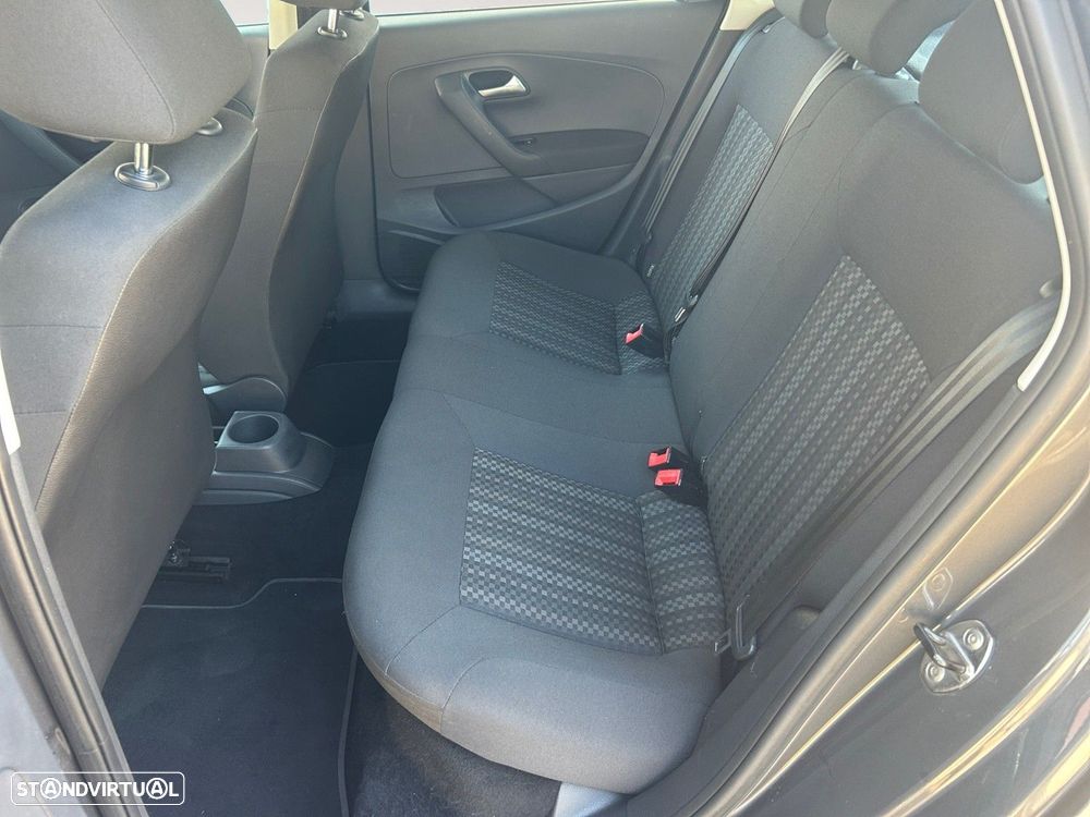 VW Polo 1.0 Trendline - 14