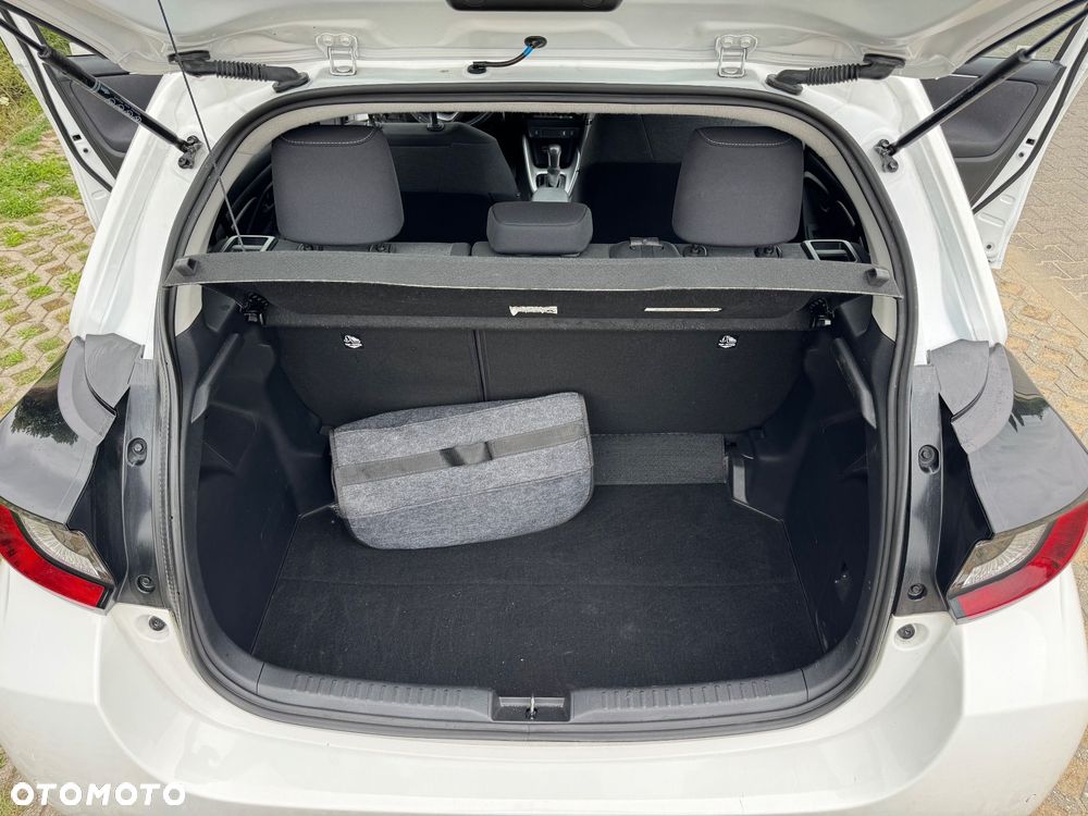 Toyota Yaris - 23