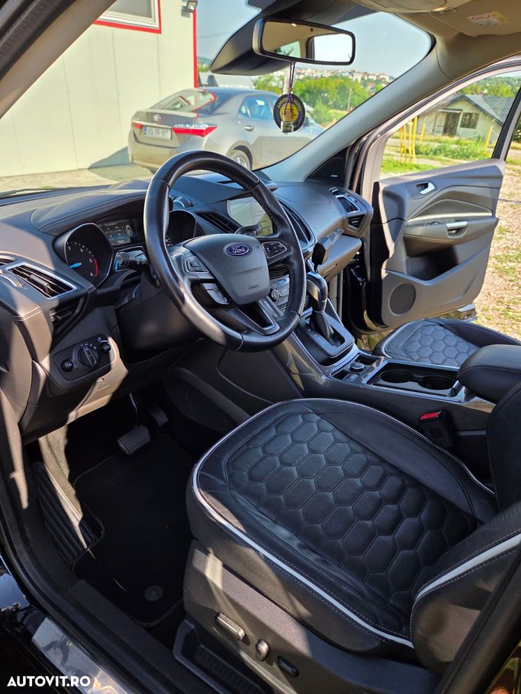 Ford Kuga 2.0 TDCi 4WD Powershift Vignale - 10