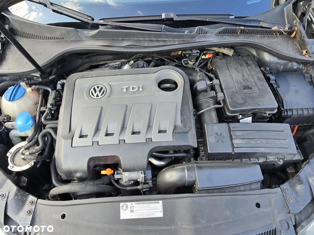 Volkswagen Golf - 11