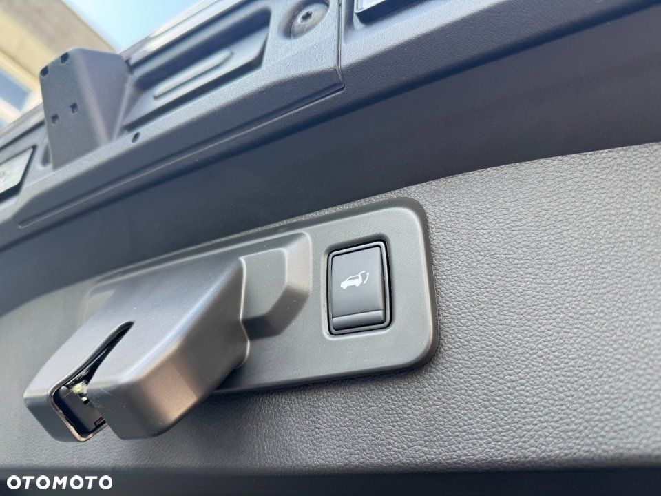 Mitsubishi Grandis - 6