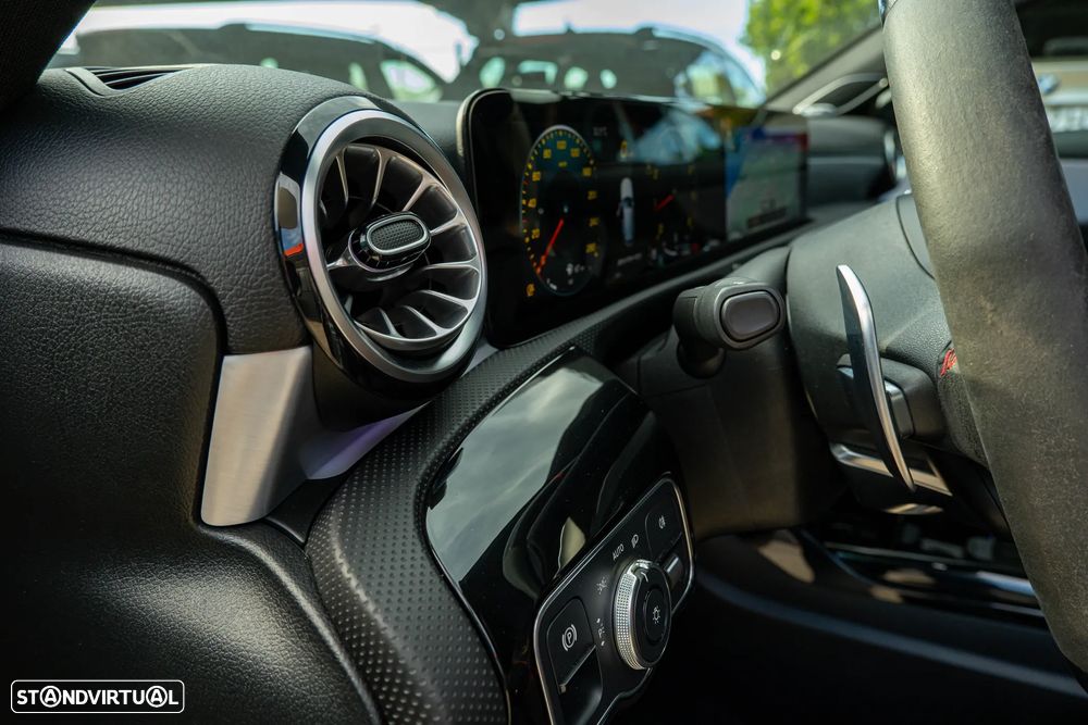 Mercedes-Benz A 35 AMG 4Matic Speedshift DCT 7G - 16