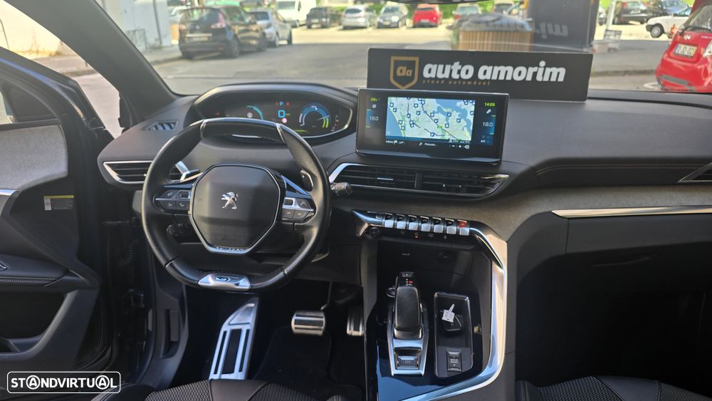 Peugeot 3008 225 e-EAT8 GT - 21