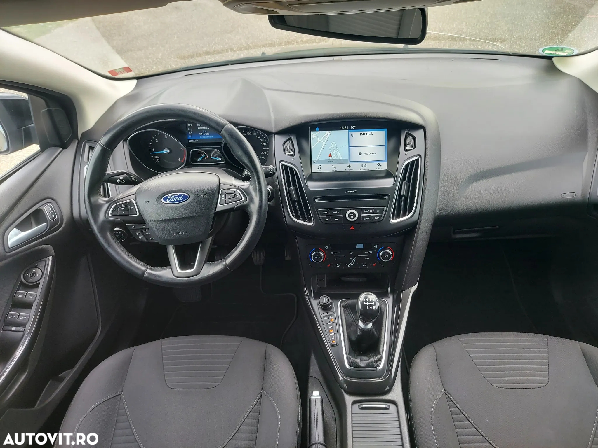 Ford Focus 1.5 EcoBlue Start-Stopp-System TITANIUM - 23