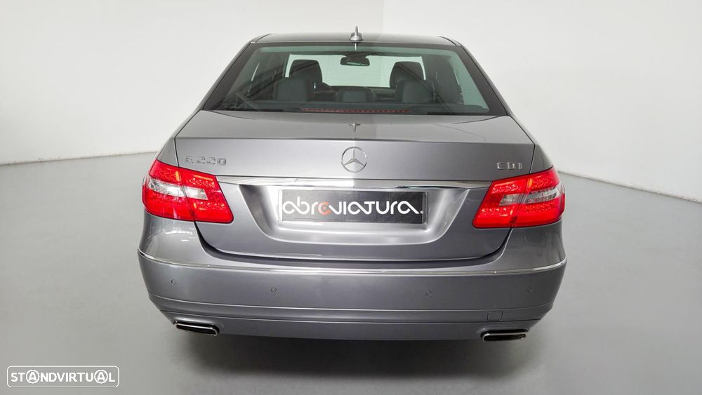 Mercedes-Benz E 220 CDi Avantgarde BlueEfficiency Auto - 6