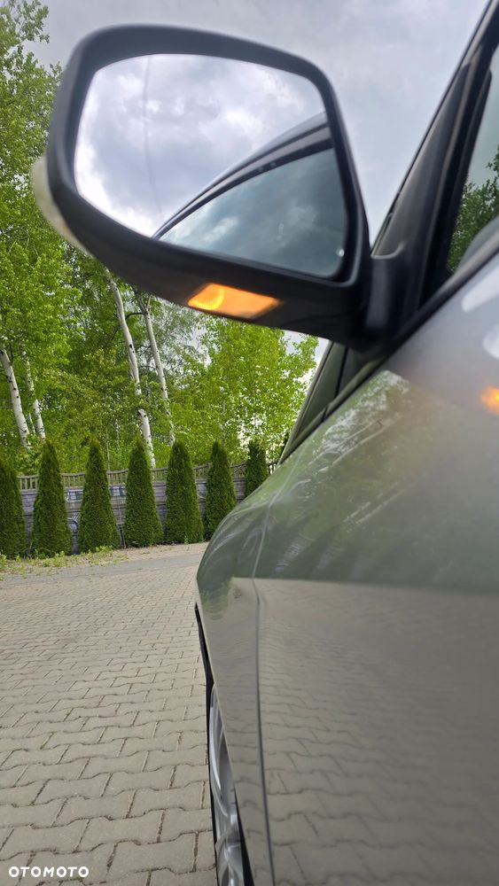 Ford Focus 1.6 TDCi ECOnetic 88g Start-Stopp-System Titanium - 16