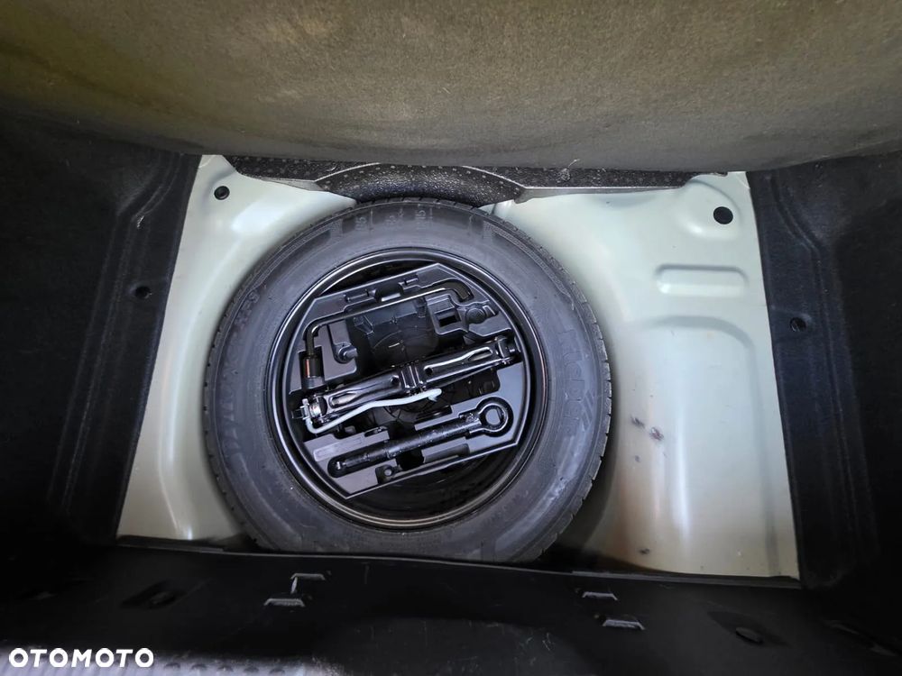 Citroën C3 1.2 PureTech Feel - 21