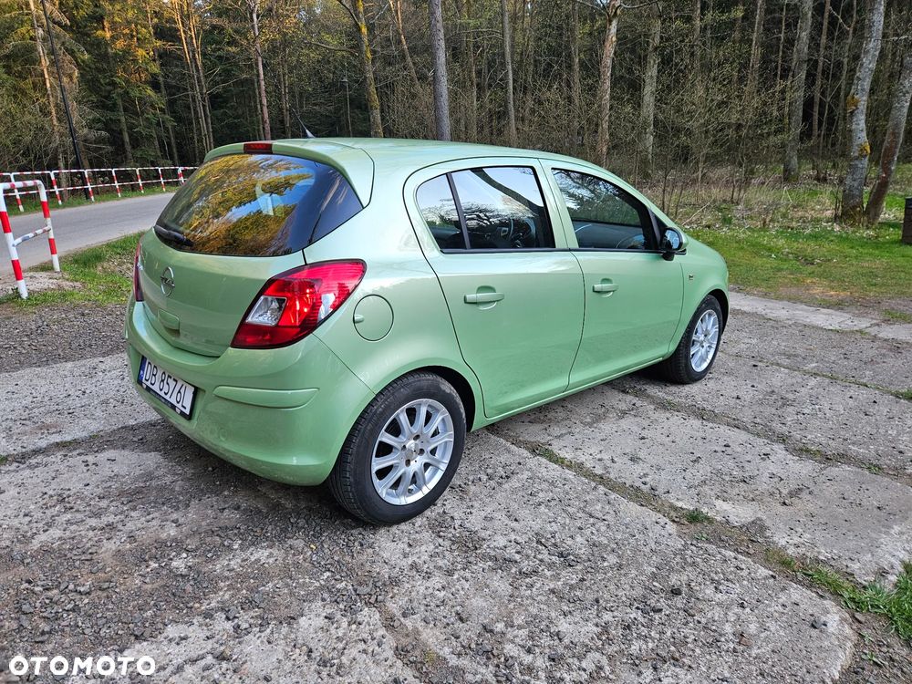 Opel Corsa 1.2 16V - 17