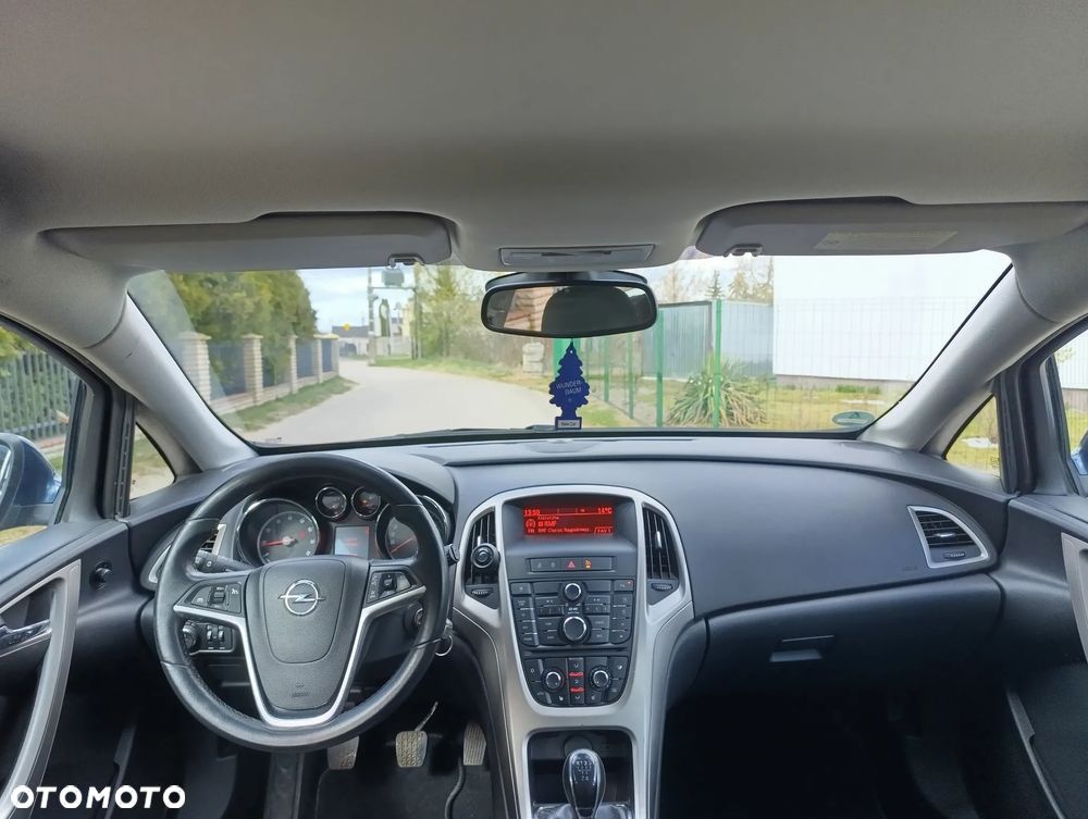 Opel Astra 1.6 Color Edition - 22