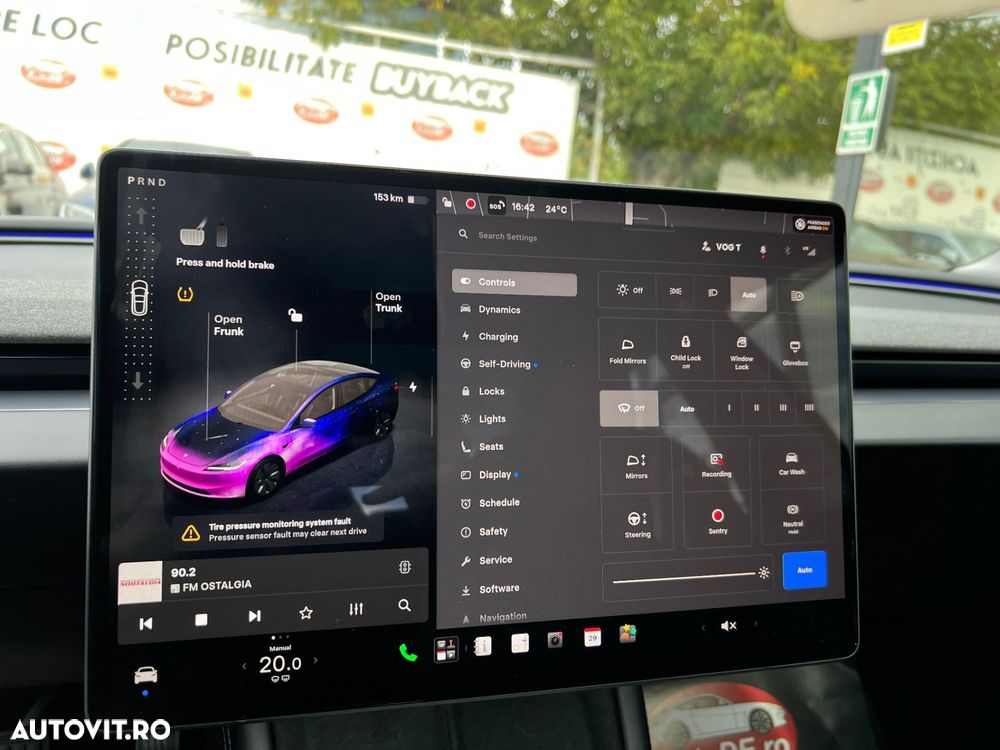 TESLA Model 3 2025 — imagine 14