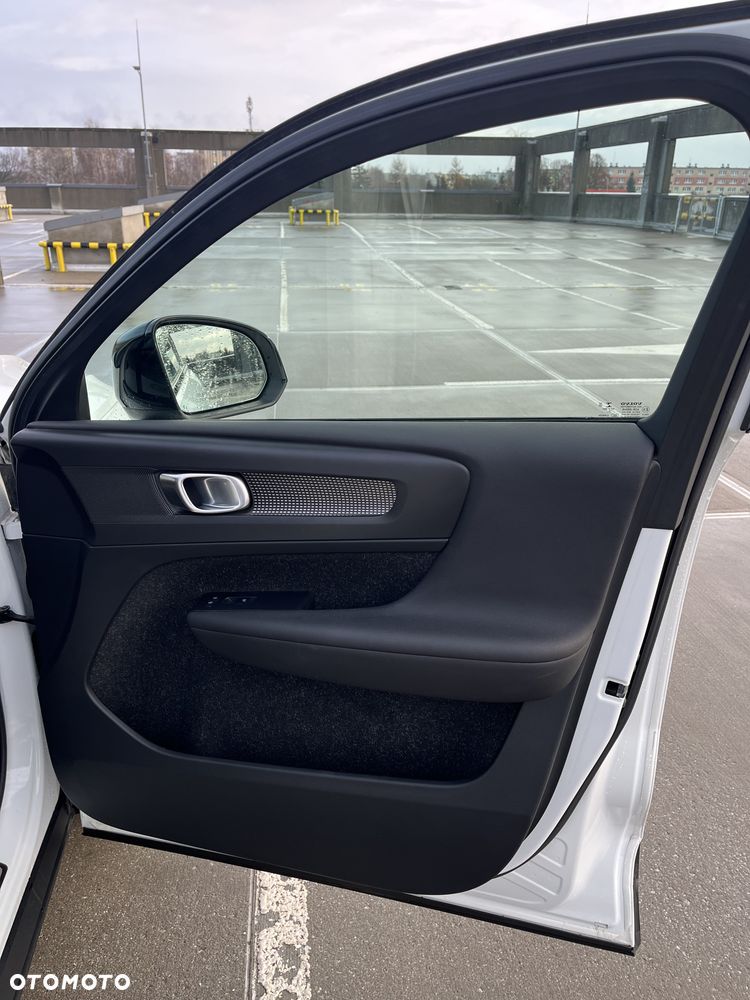 Volvo XC 40 T5 AWD R-Design - 19