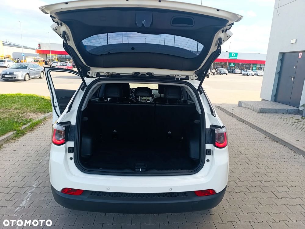 Jeep Compass 1.6 MultiJet Longitude - 29