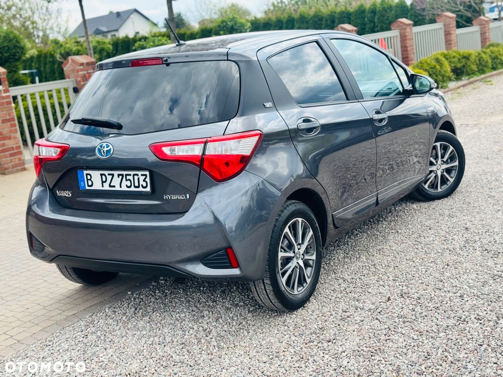 Toyota Yaris Hybrid 1.5 Executive - 24