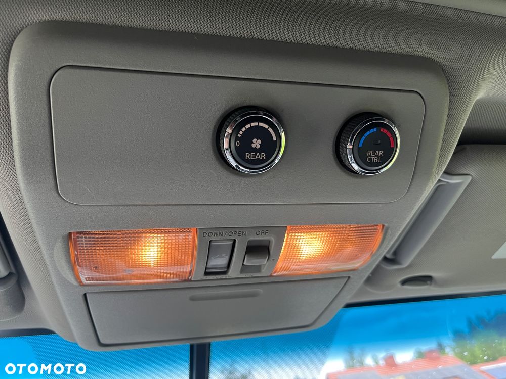 Nissan Pathfinder 4.0 V6 Premium - 16