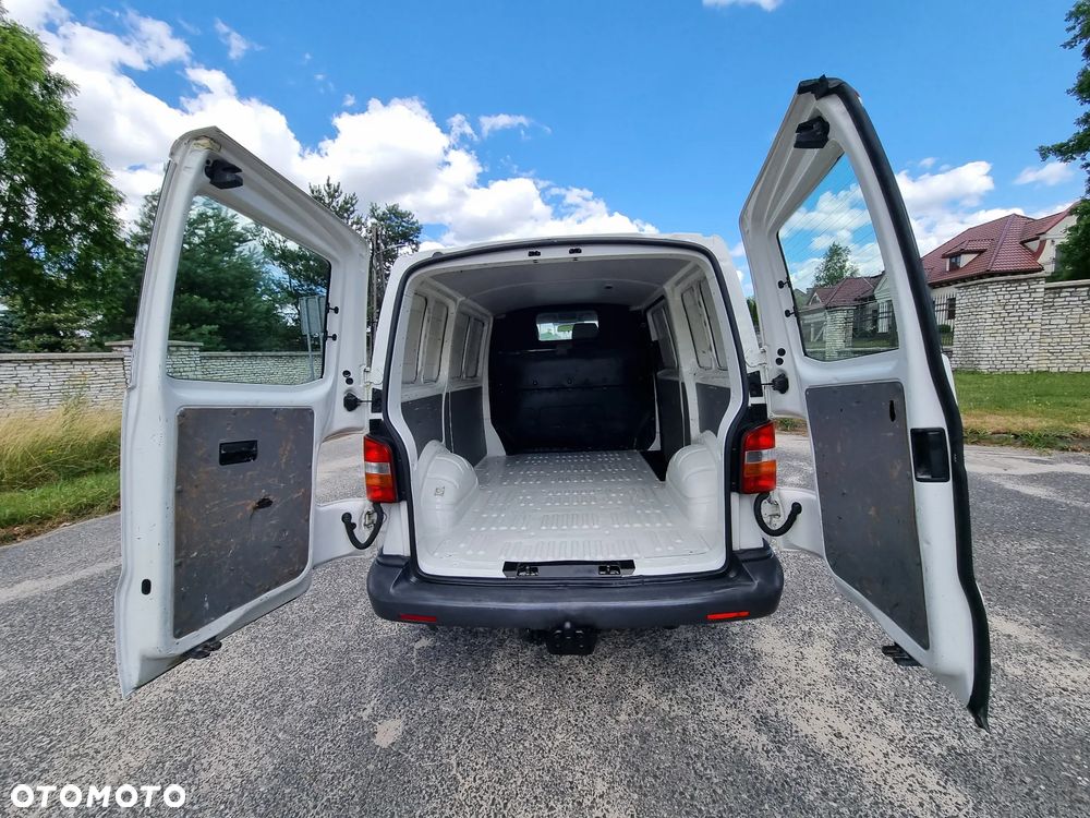 Volkswagen T5 - 3