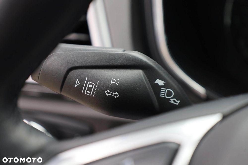 Ford Mondeo 2.0 EcoBlue Titanium - 31