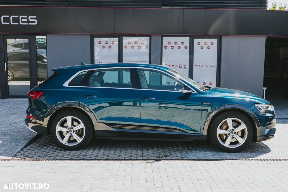 Audi e-tron - 10