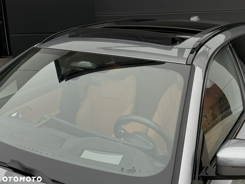 BMW Seria 3 320d xDrive Edition M Sport Shadow - 27