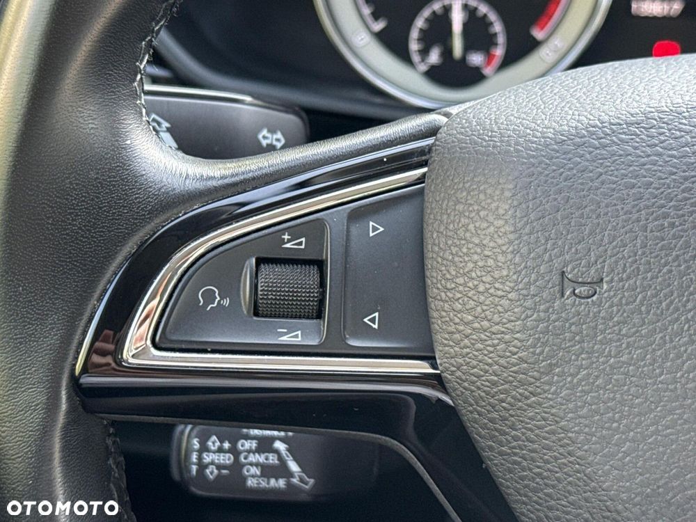 Skoda Superb 2.0 TDI SCR 4x4 L&K DSG - 18