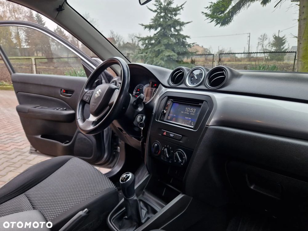 Suzuki Vitara 1.6 Comfort 4WD - 27