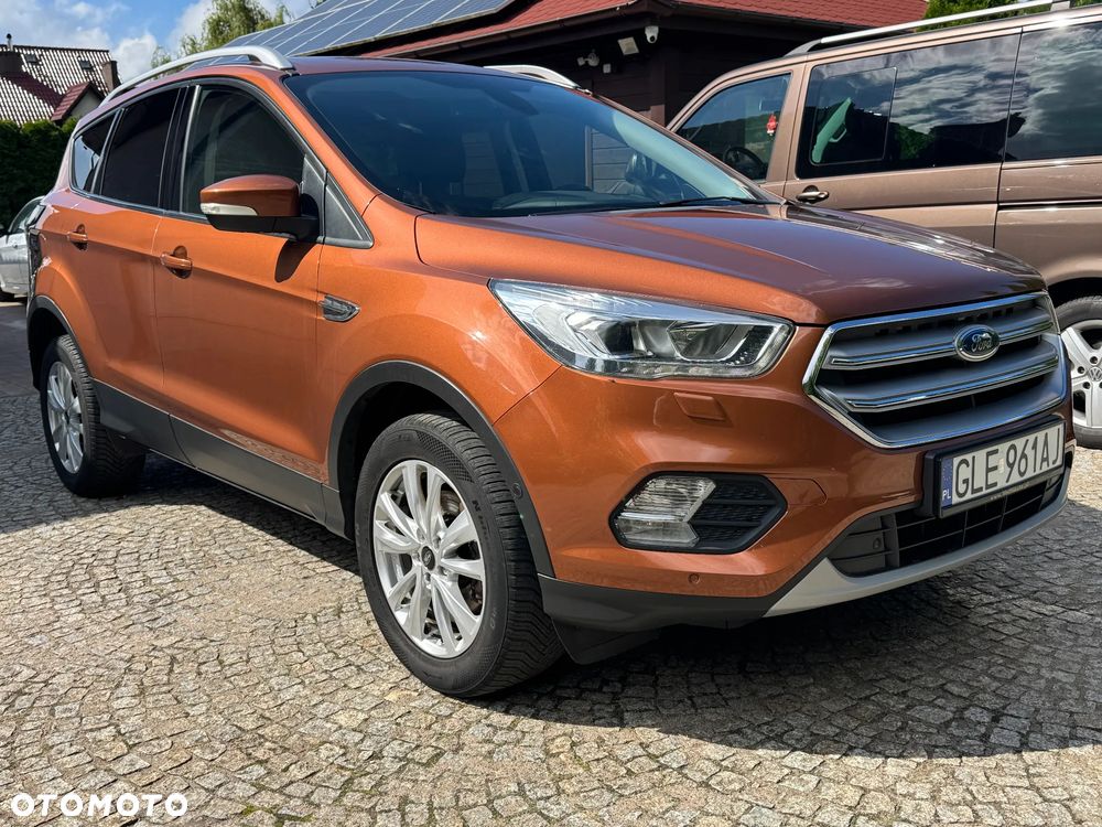 Ford Kuga 1.5 EcoBoost 2x4 Titanium - 5
